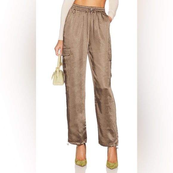REVOLVE superdown Rita Cargo Pant in Olive - Picture 2 of 5
